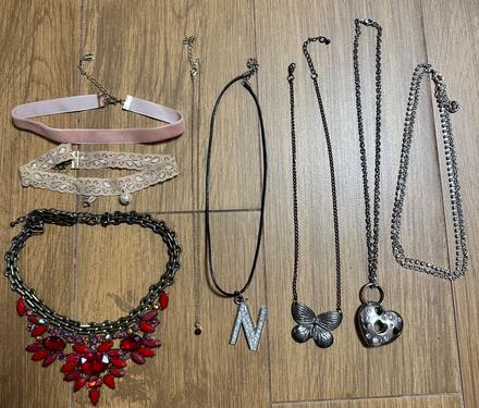 Náhrdelník set 8 ks,