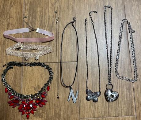 Náhrdelník set 8 ks, 