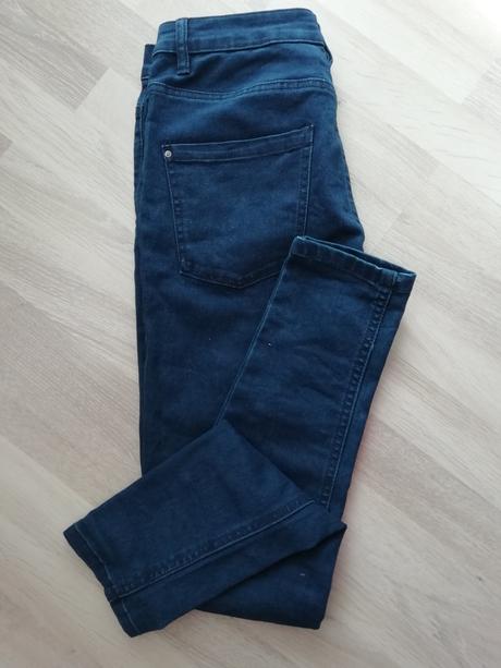 Dámske tmavomodré elastické rifle., 38