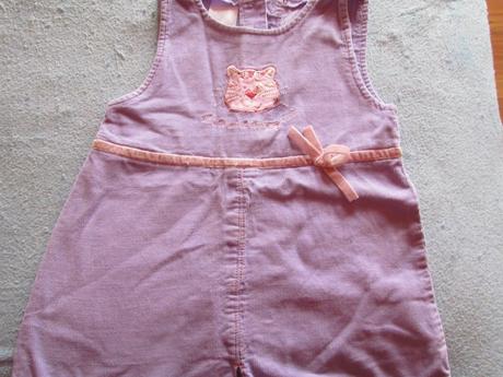 Manžestrové šatičky, 86