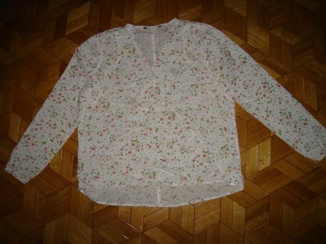 Blúzka s  drobnými kvetmi., gate,38
