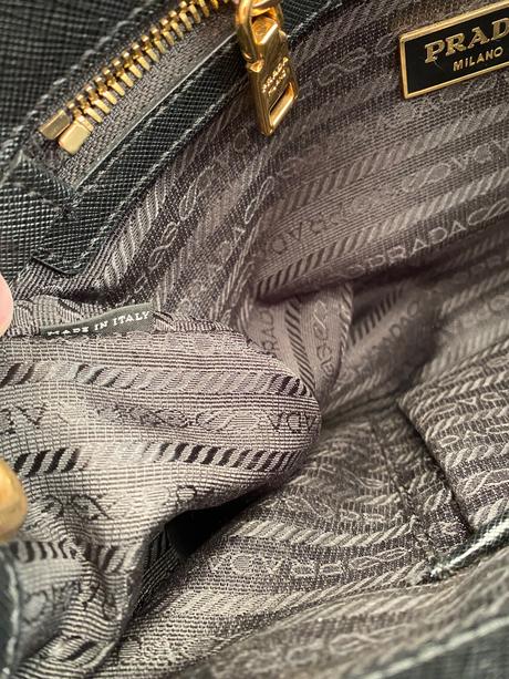 Original prada saffiano lux galleria double zip, prada
