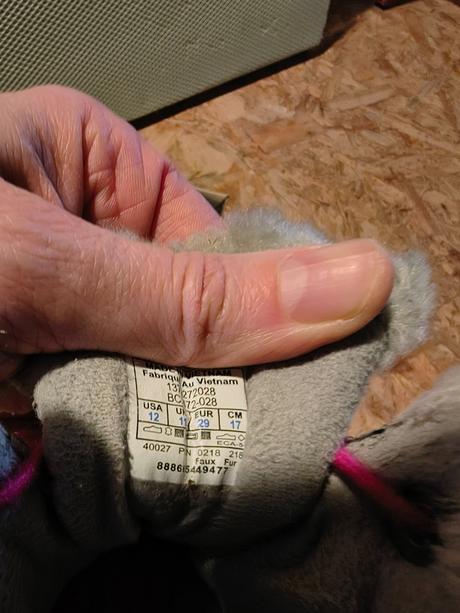 Snehule, columbia,29