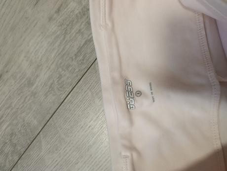 Legíny guess, guess,m