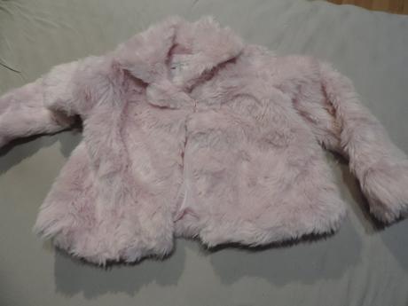 Sviatočný komplet, 104