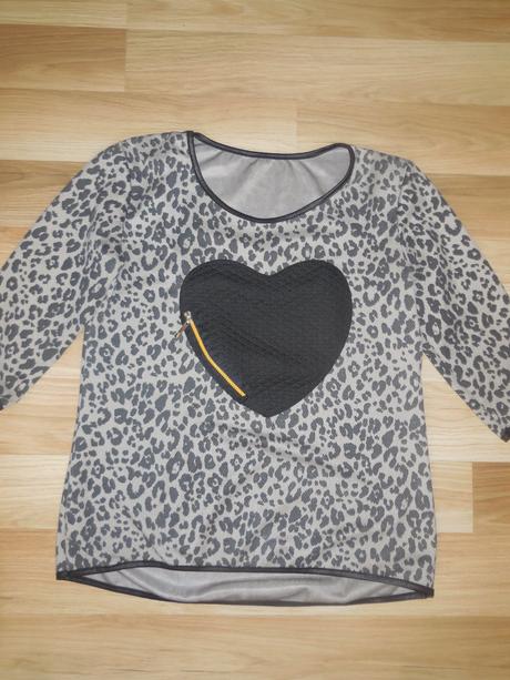 Tigrované tričko so srdiečkom, s