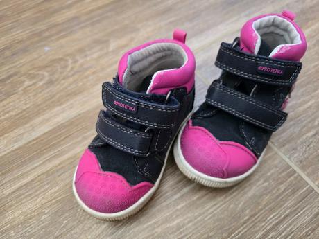 Topánky č.21, protetika,21