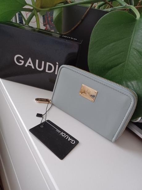 Peňaženka gaudi, gaudi