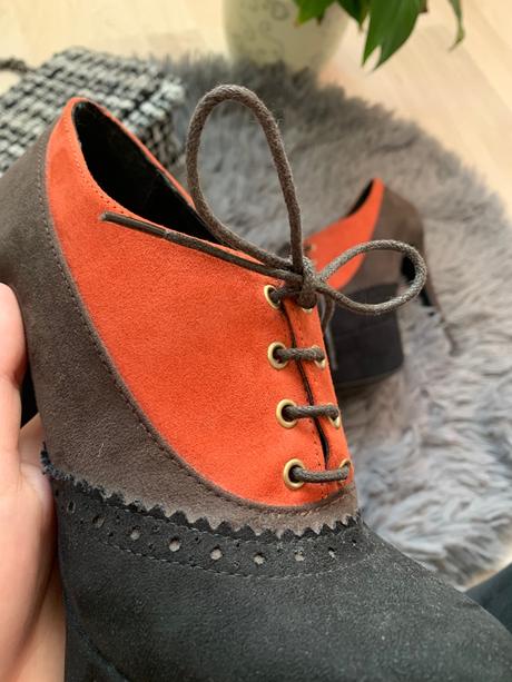 Kotničky na viazanie na podpätku, 35