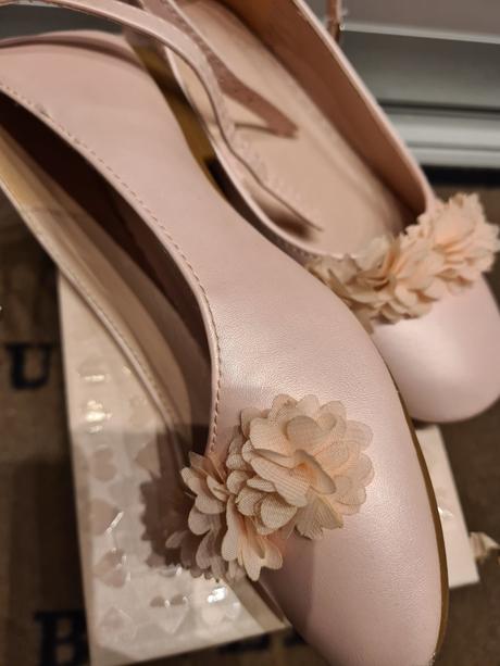 Ružové baleríny, nelli blu,34