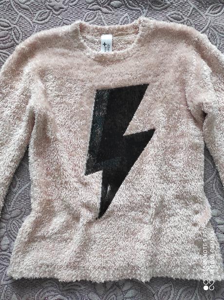Chlpatý pulóver s flitrovou výšivkou zn. c&a, c&a,158