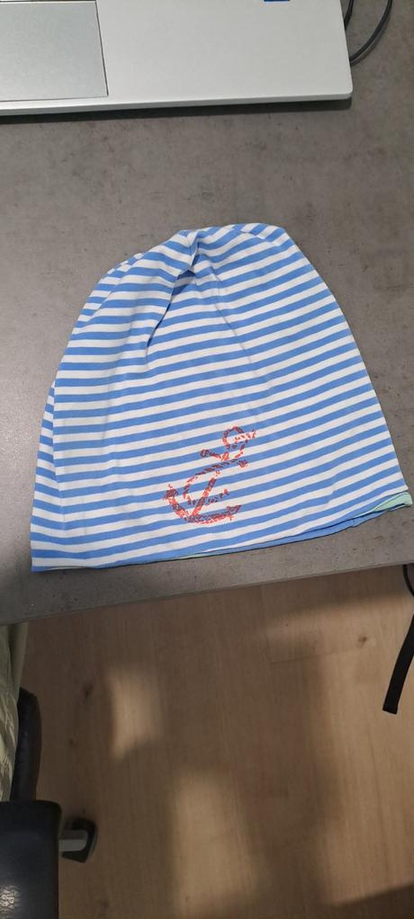 Bavlnená obojstranná čiapka zn.tchibo, tchibo,104