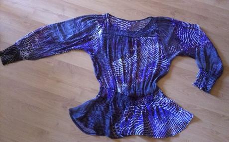 Asymetrická predĺžená halenka, 44