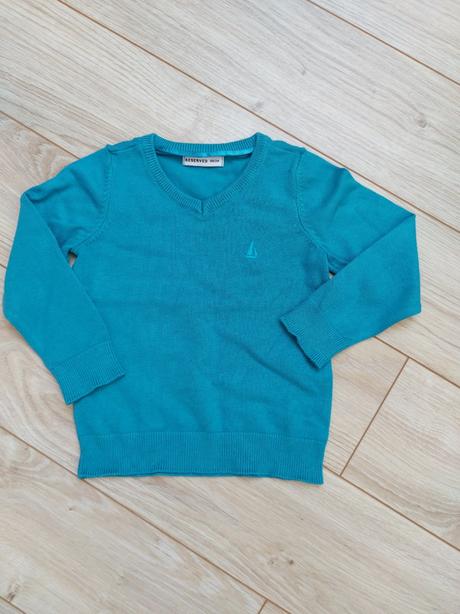 Svetrik, reserved,86