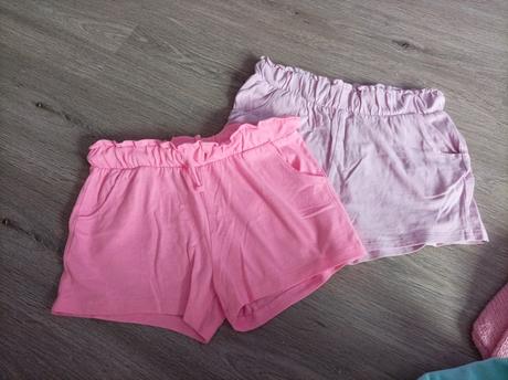 Šortky, f&f,128