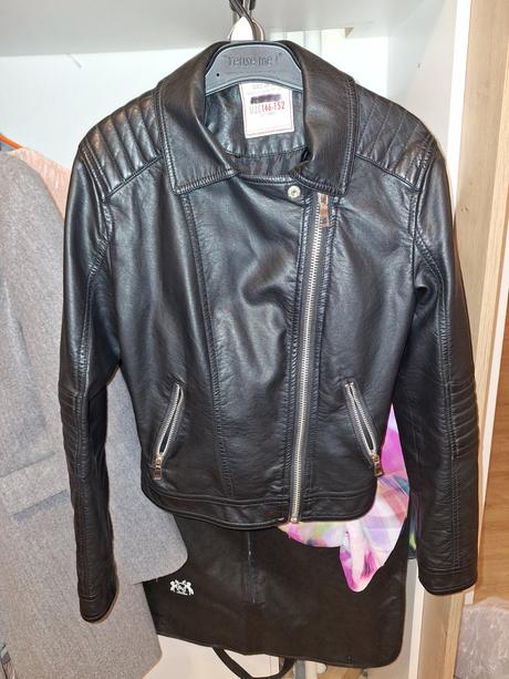 Kozenkova bunda, 152