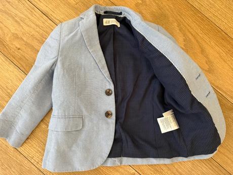 Oblek pre chlapceka, 98