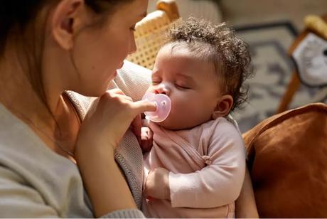 Avent scf099/22 soothie pre dievča celosilikónový, avent