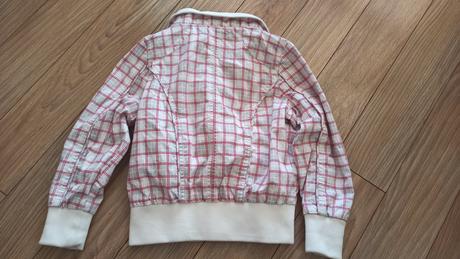 Dievčenská bunda, 122