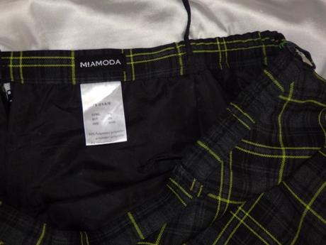 Kvalitná jesenná sukňa, 56