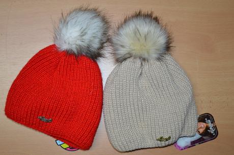 Čiapočka s brmbolcom,