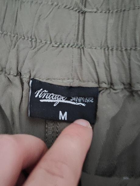 Ľahké khaki šortky, m