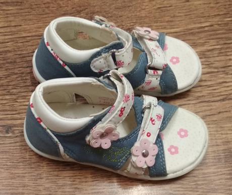 Sandalky cup cake, 22