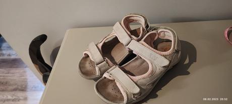 Športové kožené sandale, 33