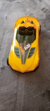 Auto hot wheels,