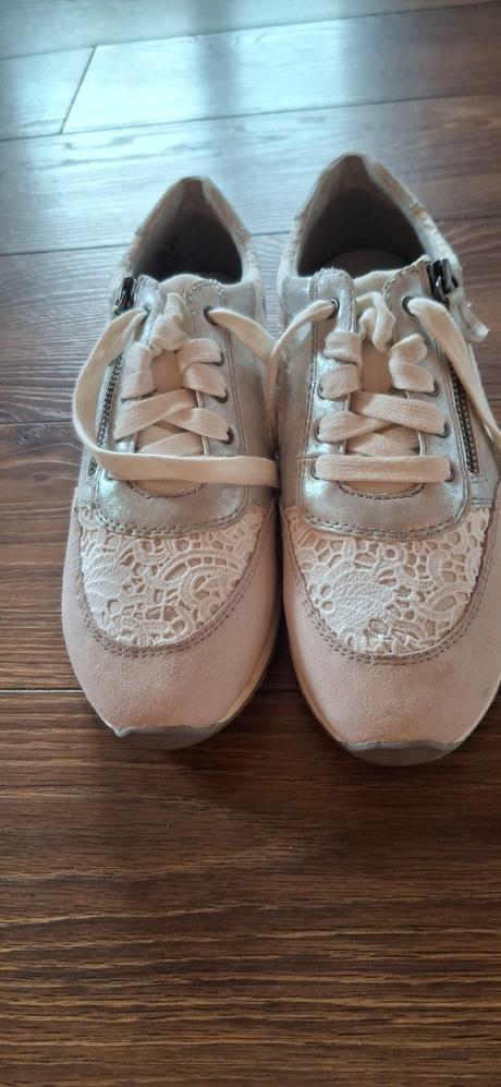 Kožené tenisky, 40