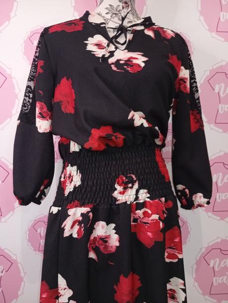 Latino šaty s čipkou, m