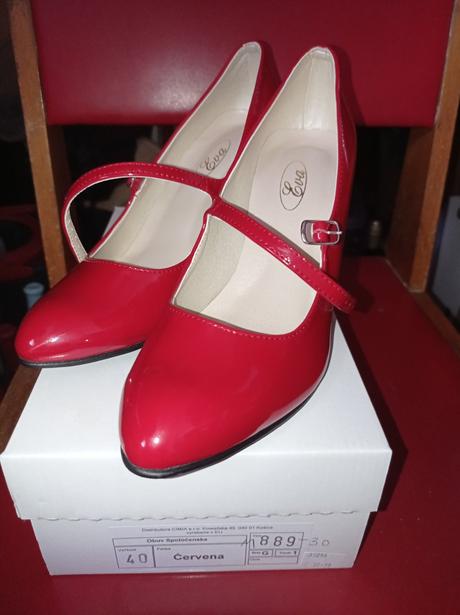 Červené topánky zn. eva kvalitne nove, 40