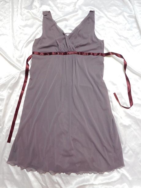 Luxusne pekne šaty, 44