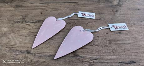 Srdce závesené kovové - ružové biele bodky- 120x70, 