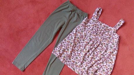 Tunika na ramienka a legíny, asi na 5-6 rokov, next,110