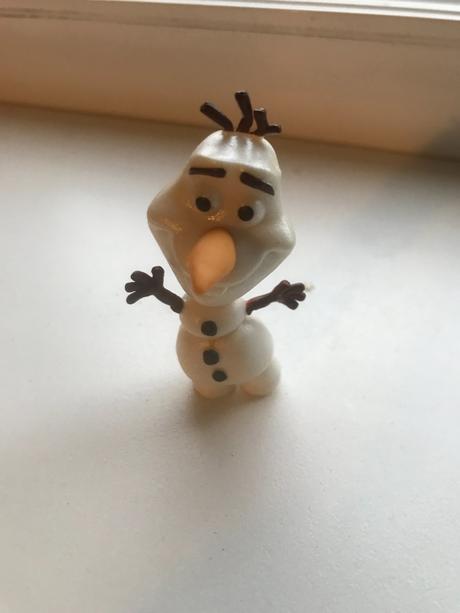 Bábika elza malá a snehuliačik olaf.,
