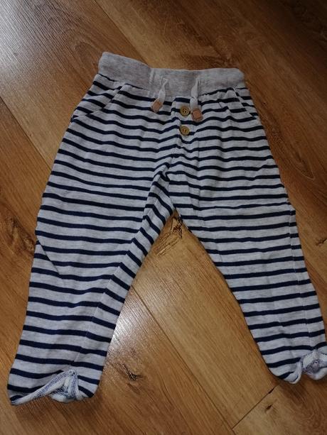 Pruhované tepláčky, pepco,86