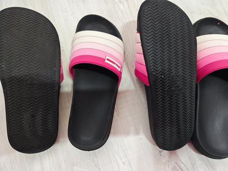 Dvoje šľapky veľkosť 36+37, 36