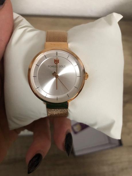 Zlate hodinky pomeek gold, 