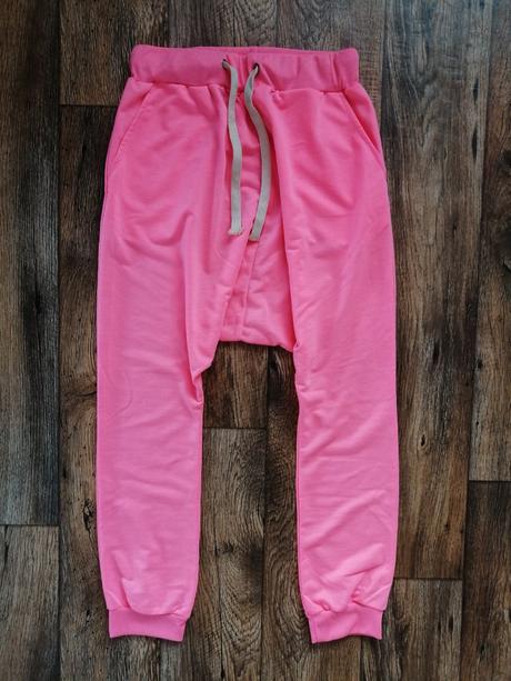 Dámske tepláky, m / s