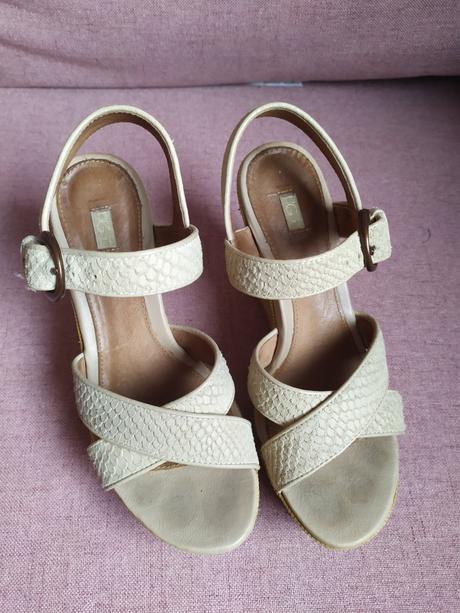 Krásne sandále značky ugg, ugg,37