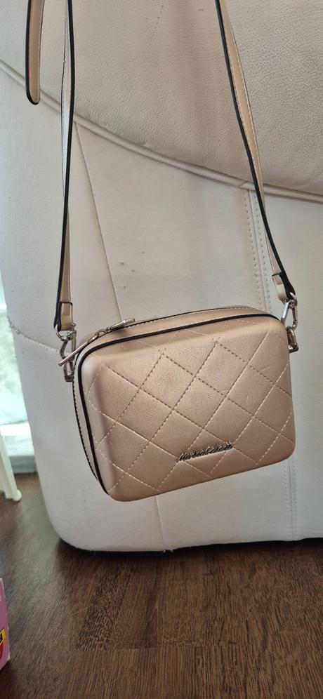 Kabelka marina galanti, 