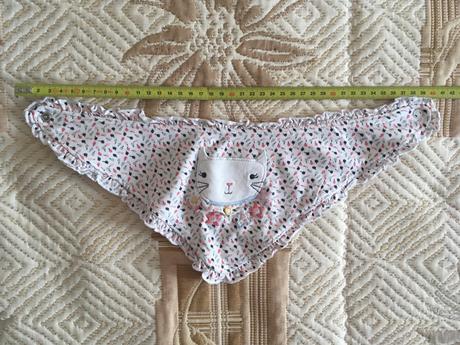 Dievčenský podbradník / slinták, f&f