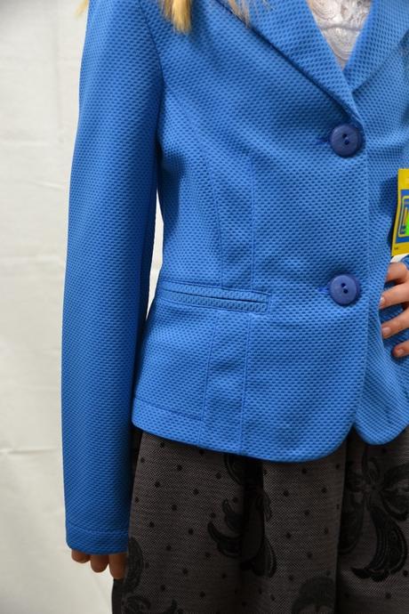 Dievčenské sako, 128