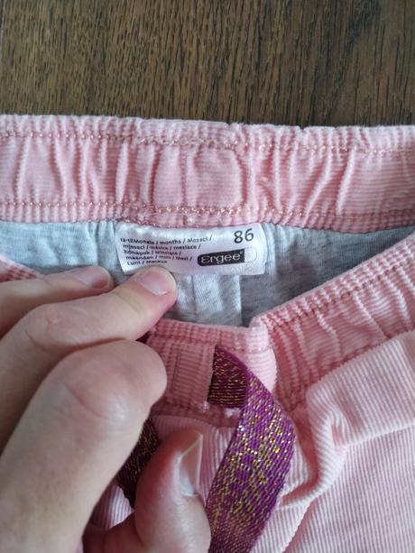 Menčestrové nohavice, ergee,86