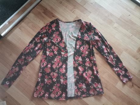 Kvetovany prehoz/kardigan, l