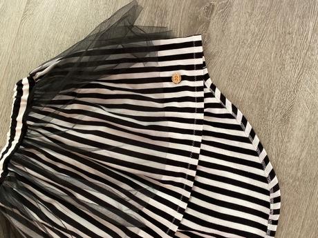 Pruzkovana sukna, 122