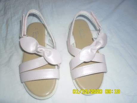 Sandálky, reserved,31