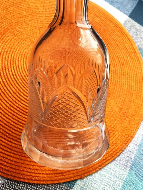 Kryštálová karafa,