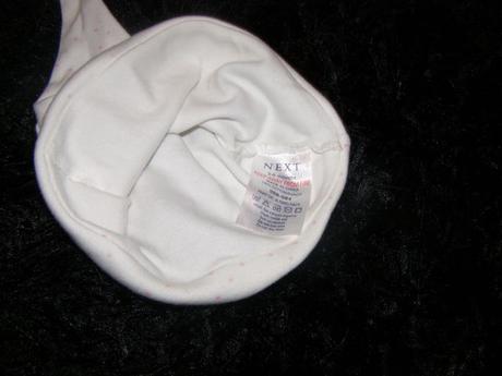 Bielo - bodkovaná oroginal čiapka zn. next, next,62